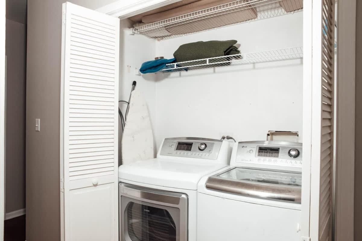 Modern & Spacious Stay In Historic Bronzeville Chicago Esterno foto