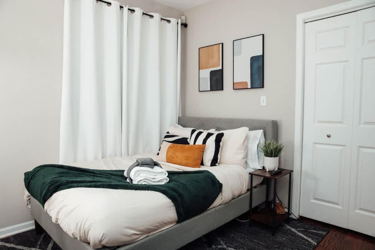 Modern & Spacious Stay In Historic Bronzeville Chicago Esterno foto