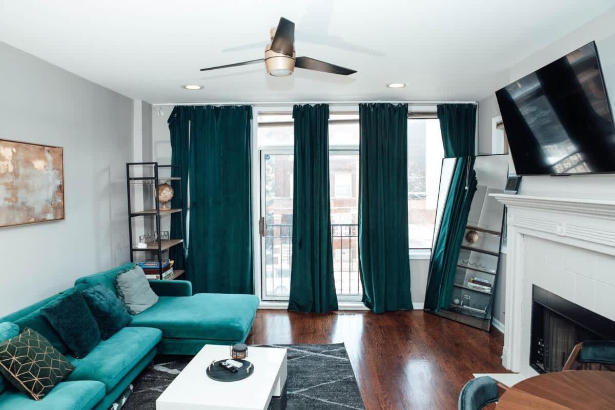 Modern & Spacious Stay In Historic Bronzeville Chicago Esterno foto