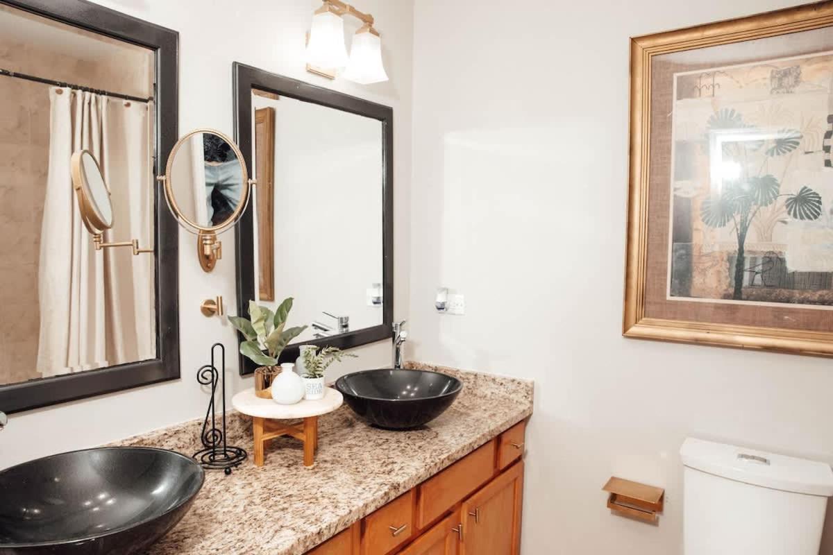 Modern & Spacious Stay In Historic Bronzeville Chicago Esterno foto